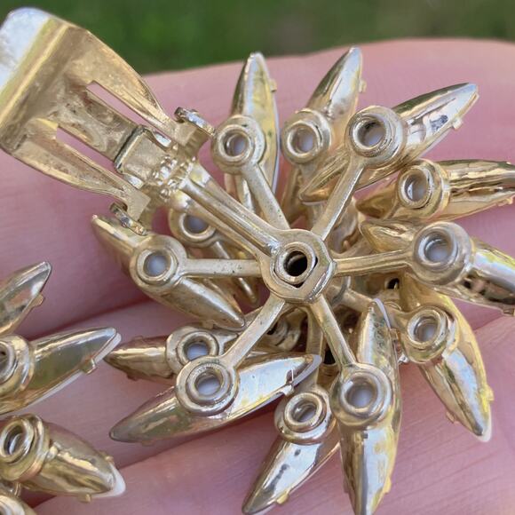 VTG Signed Judy Lee Milk Glass Rhinestone 1950s Clip On Earrings Evening Jewelry - Picture 11 of 13